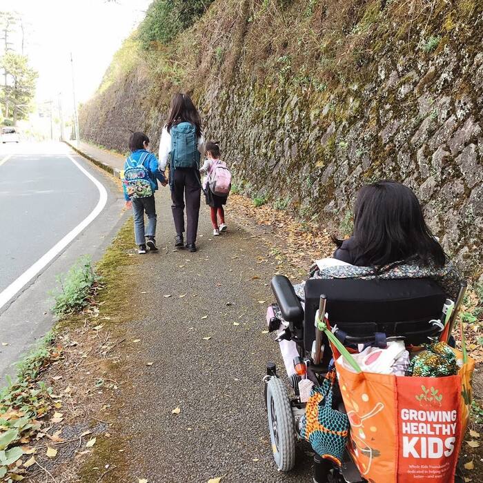 「歩ける人が普通に得ている権利を獲得したいだけなんです」