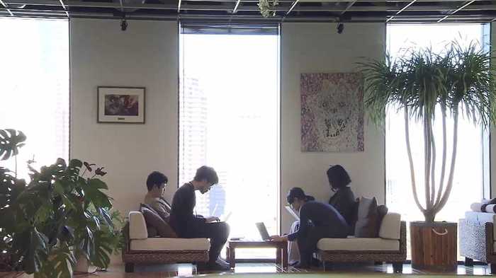 斬新アイディアが生まれる秘密…仕事なのに家に居るみたい「“はだし”オフィス」の効果とは?