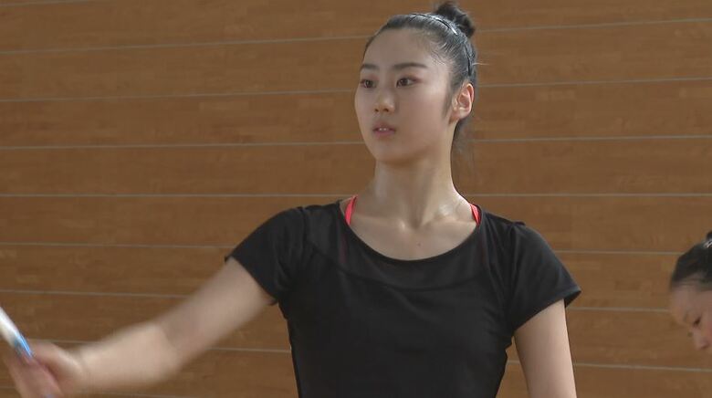 フェアリージャパンがロサンゼルス五輪の出場権第1号　新体操の世界選手権で団体総合2位　長野の高校3年生・花村夏実選手も貢献　“忍者”テーマに息の合った演技「応援がとても力になった」｜FNNプライムオンライン