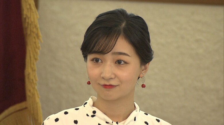 「行動を続けることは勇気がいること」佳子さまが「ガールズメッセ」に出席　女子大学生らと交流｜FNNプライムオンライン