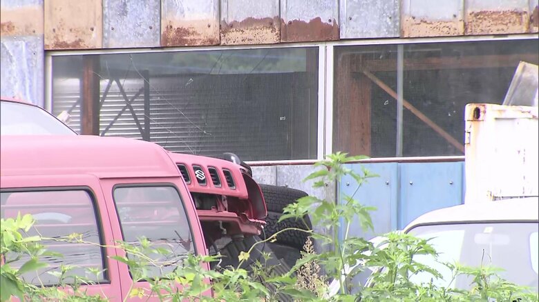 「人骨のようなものが捨てられている」資材置き場に不法投棄された麻袋に“複数人分の頭蓋骨や足の骨”　死体遺棄事件として捜査　神奈川・愛川町｜FNNプライムオンライン
