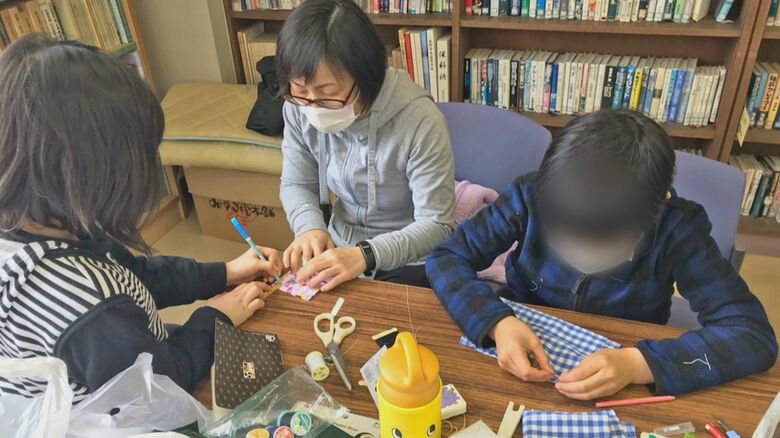 被災した子どもを預かるボランティア活動に参加（提供写真）