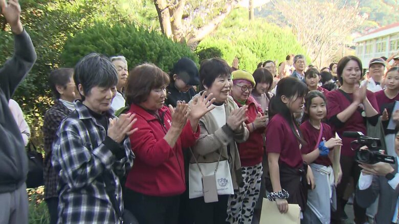 みんなで別れを惜しんだ