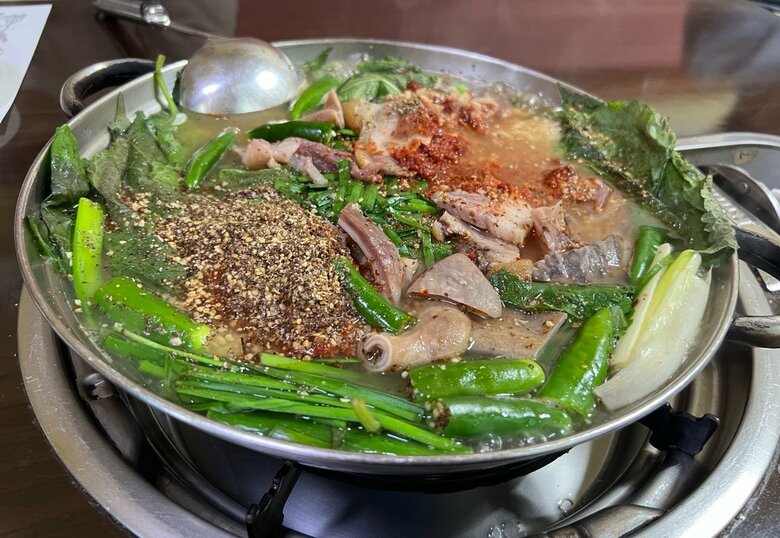 ソウル市内の犬肉料理店で（2023年7月）