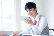 中高生の半数以上が板書を“スマホで写真保存”…“タイパ”を追求した結果？“紙”との使い分けを聞いた