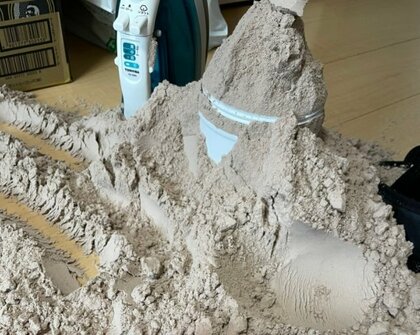 筋トレ好きパパの「プロテイン」を4歳娘が“砂場”にする悲報…衝撃の光景のその後を聞いた