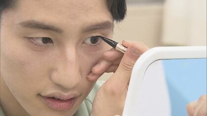 “菊池風磨風”は好評…半数が就職する高校で「男子も参加のメイク講座」抵抗なくすために男性教師も一緒に