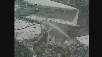 「あさま山荘事件」殉職した2人の警察官の慰霊式　事件から54年「風化させないように」