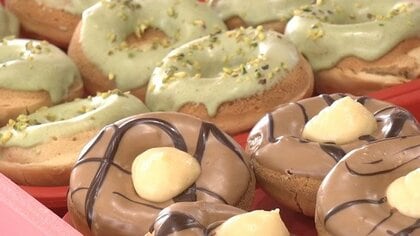 ブーム続く「ドーナツ」　みそ、ネギを入れた「食事系」オーストラリア出身男性が開業　「夜限定」の店もオープン