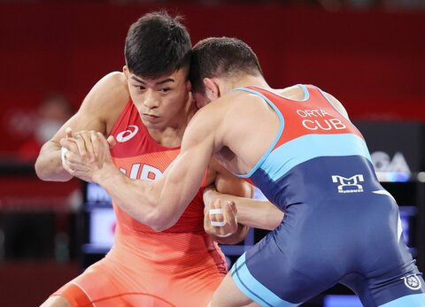 男子レスリング・文田健一郎が銀メダル 涙声で「大会運営者、応援してくれた方に感謝したい」