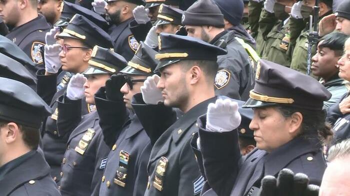 中にはマサチューセッツ州から来た警察官の姿も