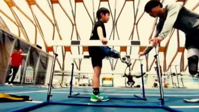 「走るって気持ちいい」足を失った子どもに世界最速の義足チームがしたことは