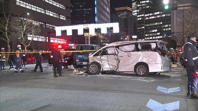 東京・赤坂「特許庁」前で公用車による多重事故1人死亡8人重軽傷 現場は事故多発の交差点「見通しが良いゆえ事故の可能性」|FNNプライムオンライン