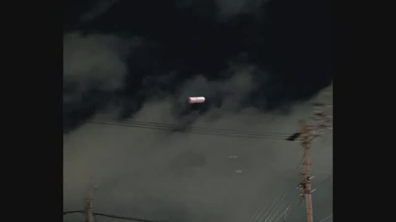 えっ…ＵＦＯ？松山の“ひな祭り”の夜空に浮かぶ物体を撮影　その正体は…【愛媛】｜FNNプライムオンライン
