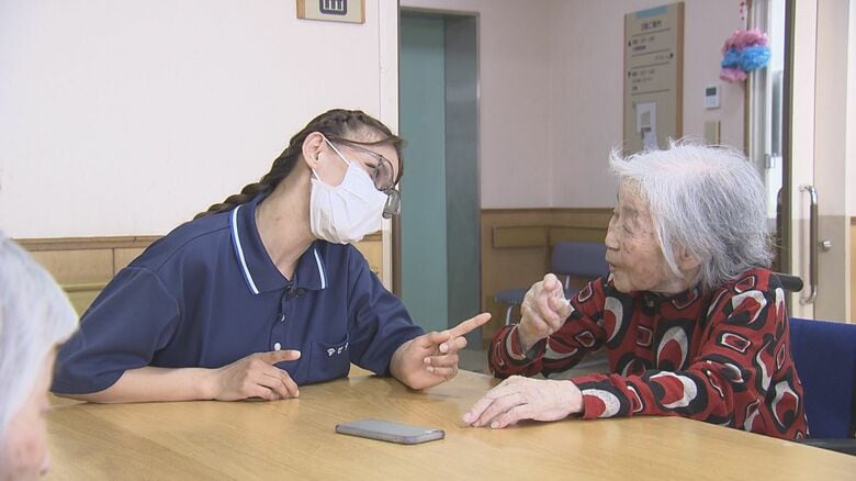 来日のきっかけは日本赤十字社の支援…外国人初“日本一の介護士”となったネパール人女性 日本式介護を世界へ｜FNNプライムオンライン
