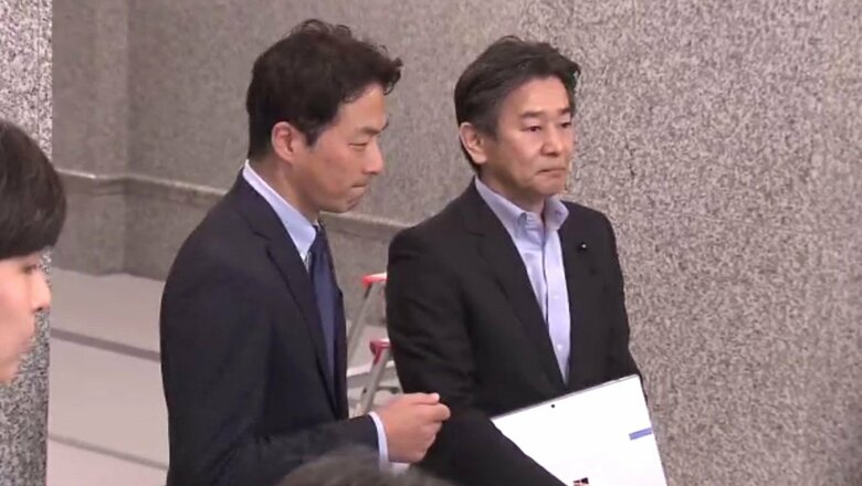 取材に応じる増山県議・岸口県議