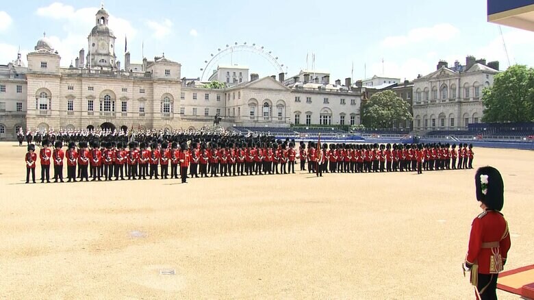 快晴の元で行われた歓迎行事