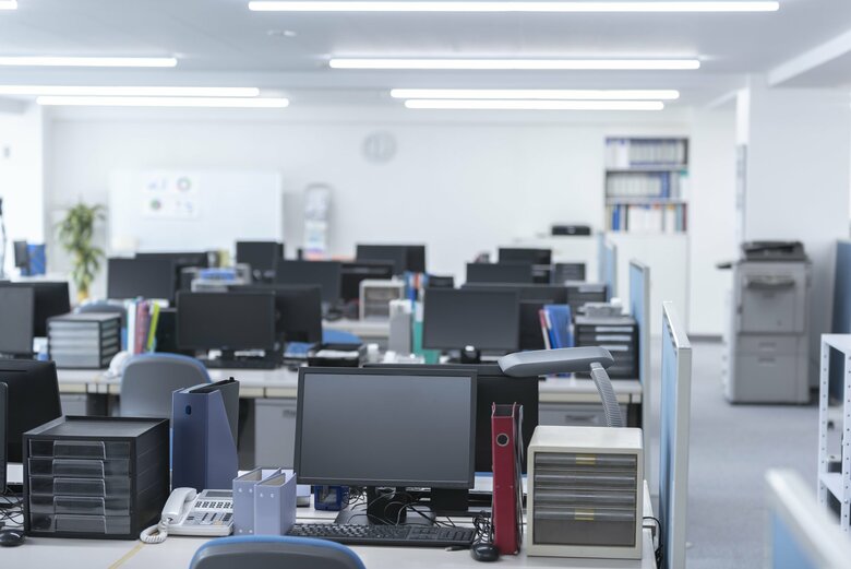 イメージ（無人のオフィス）