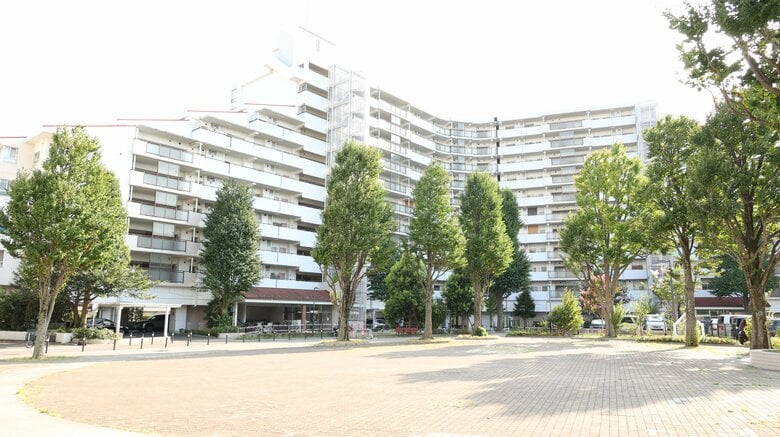 大きな広場がある「シティハイツ日野が旭丘」