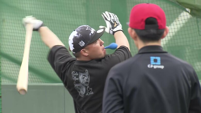 球界屈指の飛ばし屋！山川穂高選手の風船をバッティング練習法⑩