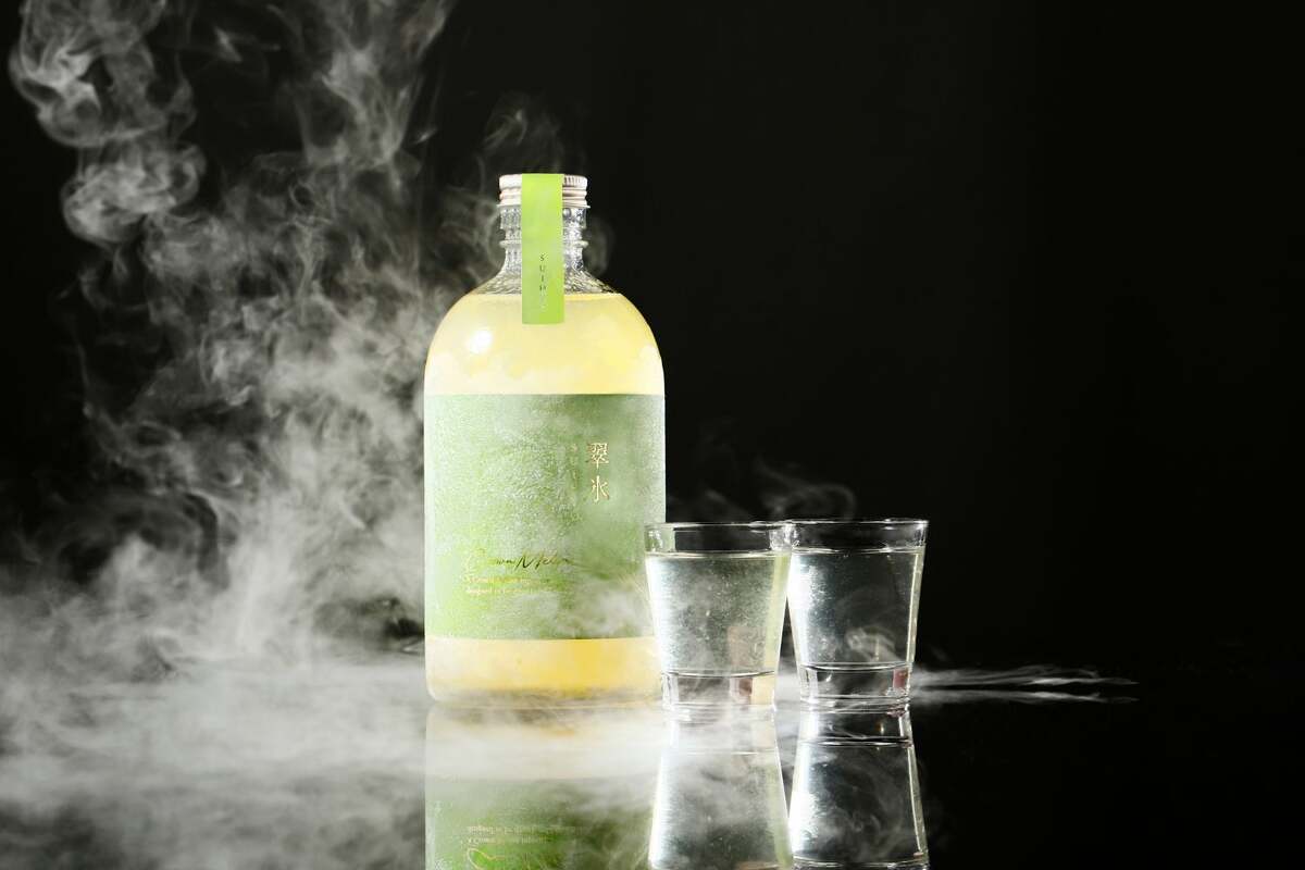 クランドが、冷凍して味わう果実酒「翠氷」に挑戦した理由。