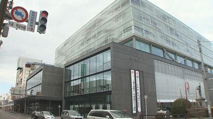 病気で療養休暇中に…衣服などの販売会を主催・参加していた下越福祉行政組合の男性主任(46)を停職処分　イベントの様子をSNSに200回以上投稿