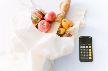 1年前と比べて「食品」の値上がりを感じる世帯は8割超!生活総合情報メディア【ヨムーノ】「食費」に関する最新の意識調査を実施