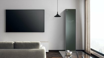 アイロンがけはもうやめた！シワ伸ばし&除菌消臭ができる「クローゼット型クリーニングマシン」がすごい