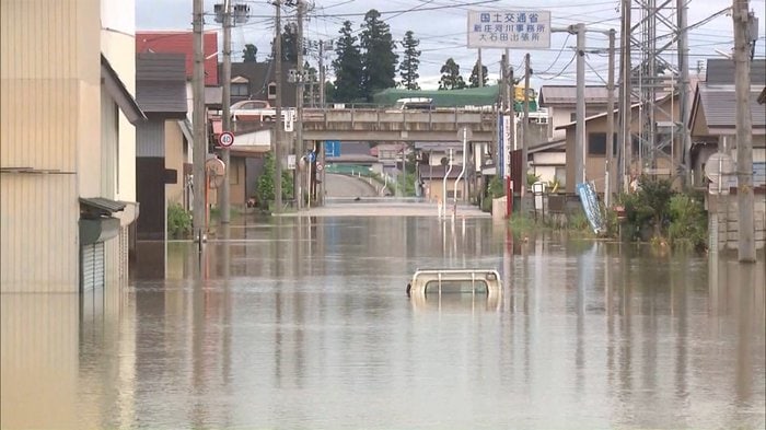 最上川中流の4カ所で氾濫 住宅街で浸水被害