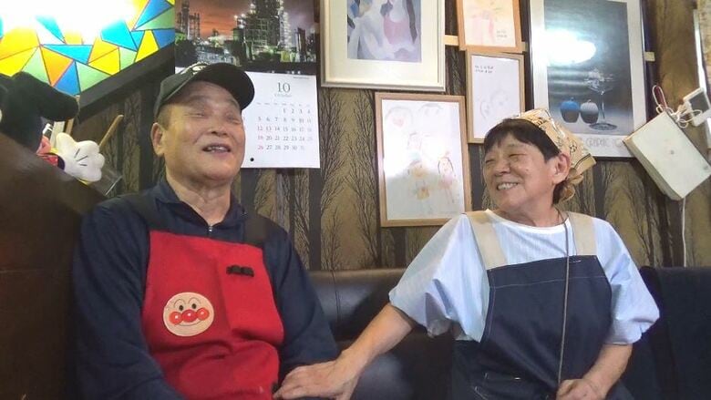 驚きの依頼で…のちに結婚　レトロな喫茶店の「2代目夫婦」は“常連客”　当時、マスターの家族の具合が悪くなり「店をやって」　受け継いで35年…多くの客の憩いの場に｜FNNプライムオンライン