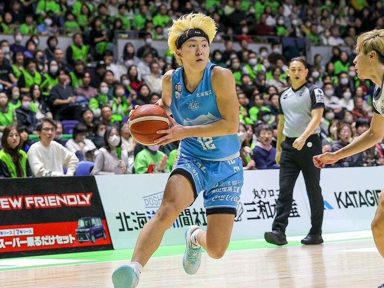 【レバンガ北海道】“大モーイング”が後押し 富永＆市場が終盤に連続ビッグショット ホーム11連勝、年内最終戦を白星締め 市場はシュート成功率100％｜FNNプライムオンライン