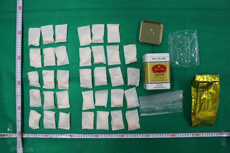 お茶缶の中身は覚醒剤　タイから福岡空港に3キロ超密輸疑い　台湾出身の男を逮捕　末端価格1億5900万円以上　「覚醒剤が入っていると知らなかった」と容疑否認｜FNNプライムオンライン
