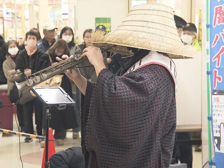 一日警察署長として明かす…“サックス侍”にもニセ警察官から電話「お年寄りのイメージあったが気を付けたい」｜FNNプライムオンライン