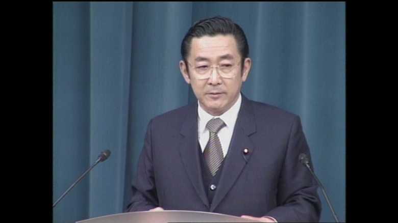 モンデール駐日米大使(当時)とともに会見する橋本元首相(当時)(1996年