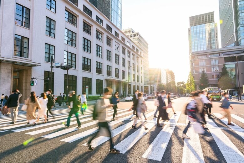 女性管理職の比率を上げてきたが…（画像：イメージ）