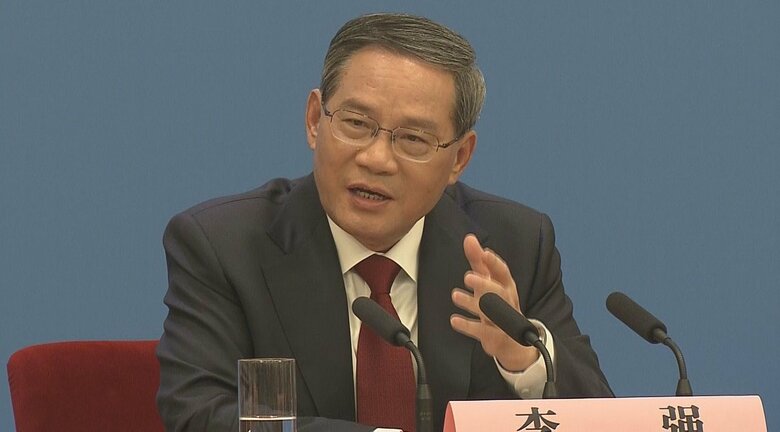 全人代閉会後、初めて記者会見に臨んだ李強首相（3月13日）