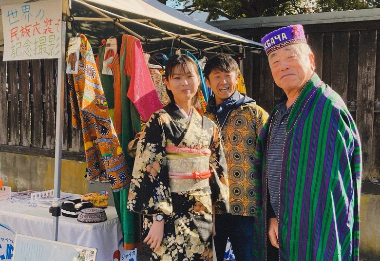 宮原さん（左）「町の人たちと関係性をつくりたい」