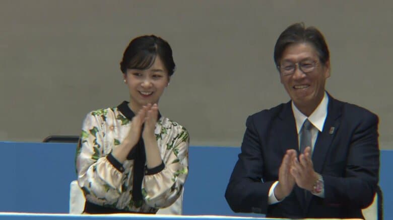 国民スポーツ大会のバスケットボール競技を観戦される佳子さま（滋賀・大津市）