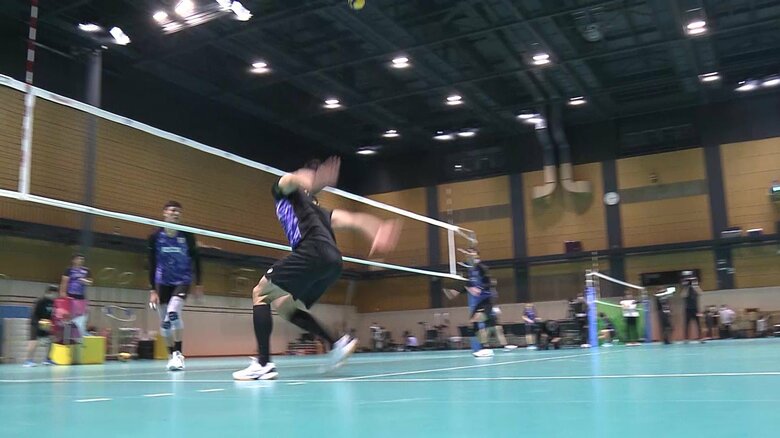 宮浦健人のスパイク練習（連続写真②）