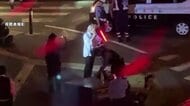 時速70キロ以上でバック走行、歩道に突っ込み児童相談所職員の女性(27)死亡などさせた罪に問われた元ホストクラブ従業員(24)初公判 起訴内容を一部否認