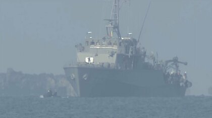 2人の遺体を移送　「飽和潜水」での捜索続く　事故原因解明の“カギ”…機体の回収方法を検討へ【陸上自衛隊ヘリ事故】