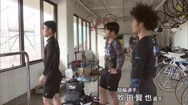 共に練習に励む牧田賢也選手