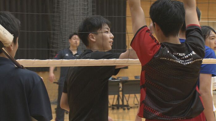 オポジット・高林愛世選手（1年）