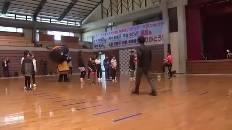 ミラノ・コルティナ五輪 パラリンピックの選手が子どもたちと交流　岩手県盛岡市｜FNNプライムオンライン