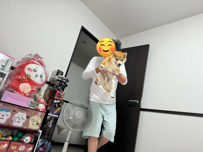 違う日には、飼い主に捕獲されていた（提供：わさび一族さん）