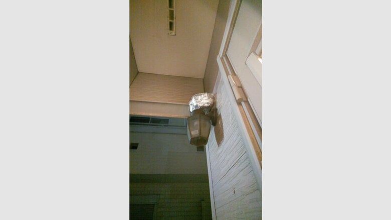 その後、外灯の上に固定（提供：ぶちゃ川ファミリーランドさん）