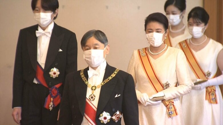 去年の「新年祝賀の儀」の様子。愛子さまにとって公務デビューとなった（去年1月1日）