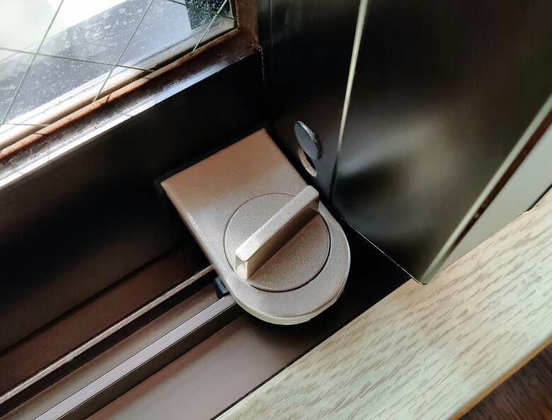 補助錠を付けて侵入までの時間を稼ぐ（画像はイメージ）