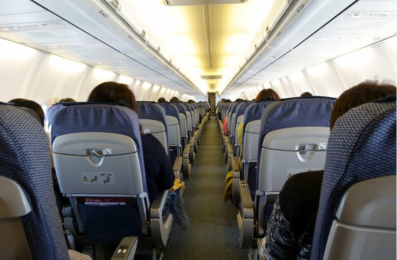 治療法には飛行機に乗った自分をイメージするなどステップを踏み、最終課題にチャレンジする方法もあるという