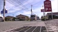 電動車いすの高齢男性がワゴン車にはねられる　意識不明の重体　道路を横断しようとしていたか　熊本市東区